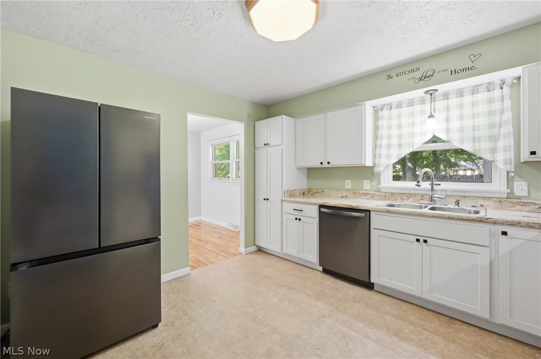 281 Cricklewood Drive Cortland OH 44410