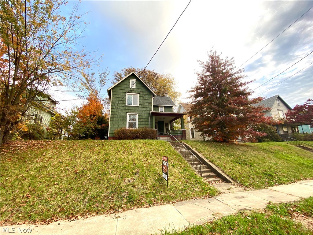 1929 Tuscarawas Street E Canton OH 44707