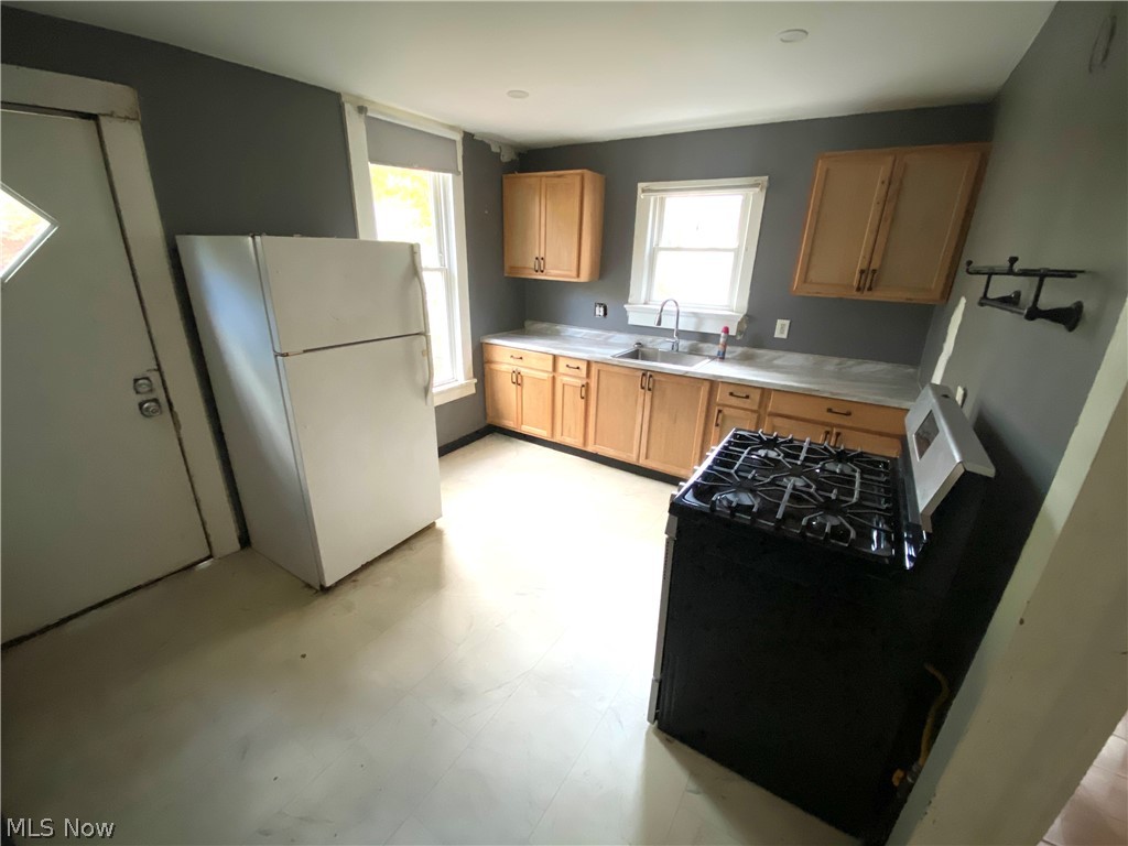 1929 Tuscarawas Street E Canton OH 44707