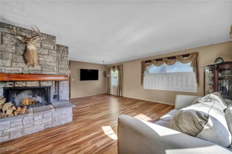 104 Whitehall Drive Berea OH 44017