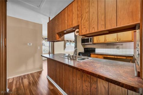 104 Whitehall Drive Berea OH 44017