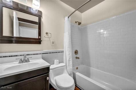 104 Whitehall Drive Berea OH 44017