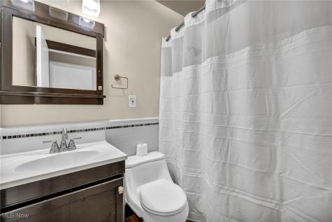 104 Whitehall Drive Berea OH 44017