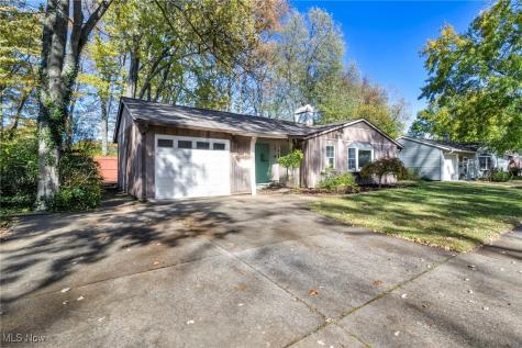 104 Whitehall Drive Berea OH 44017
