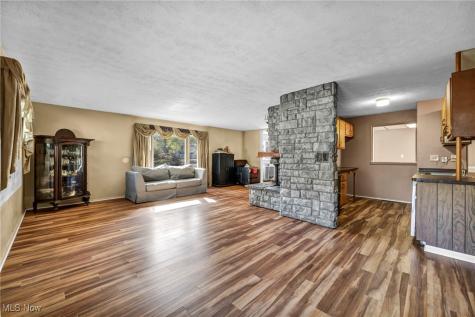 104 Whitehall Drive Berea OH 44017