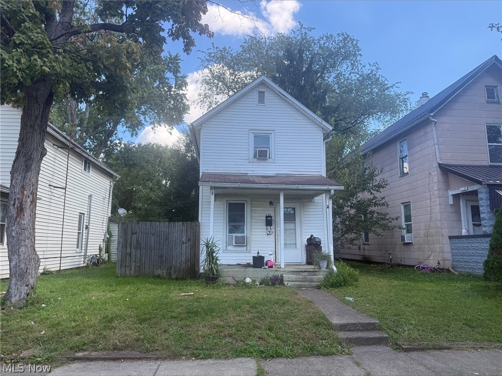 522 S 10th Street Coshocton OH 43812