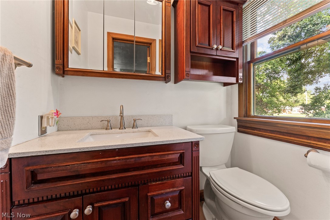 7814 Indian Trail Poland OH 44514
