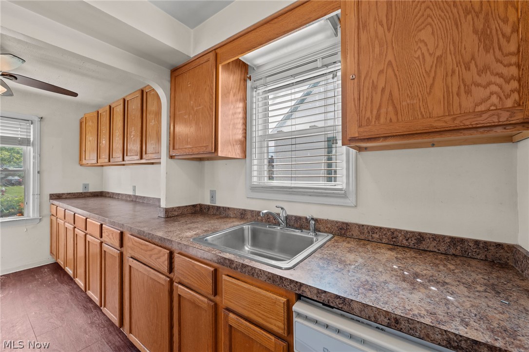 6006 Snow Road Parma OH 44129