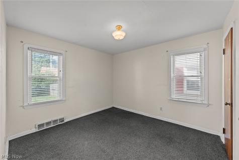 6006 Snow Road Parma OH 44129