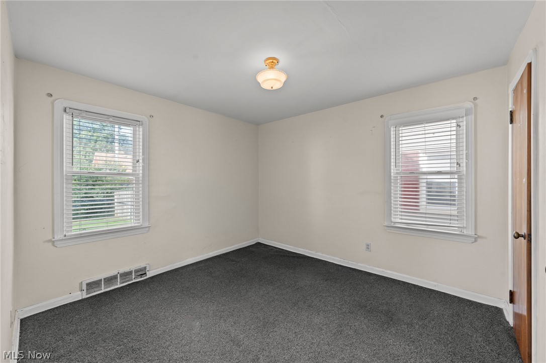 6006 Snow Road Parma OH 44129