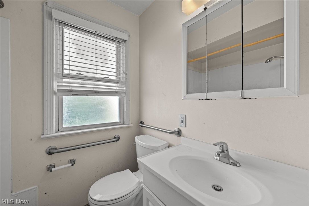 6006 Snow Road Parma OH 44129