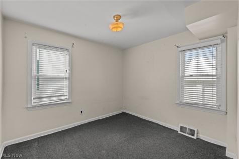 6006 Snow Road Parma OH 44129