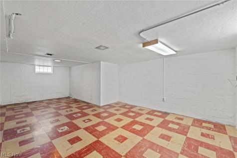 6006 Snow Road Parma OH 44129