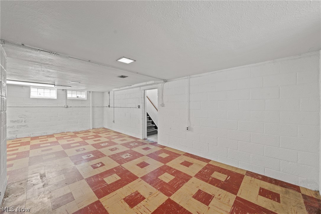 6006 Snow Road Parma OH 44129