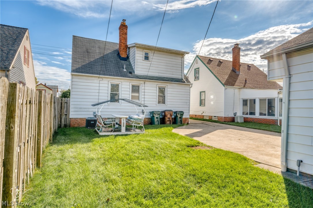 6006 Snow Road Parma OH 44129