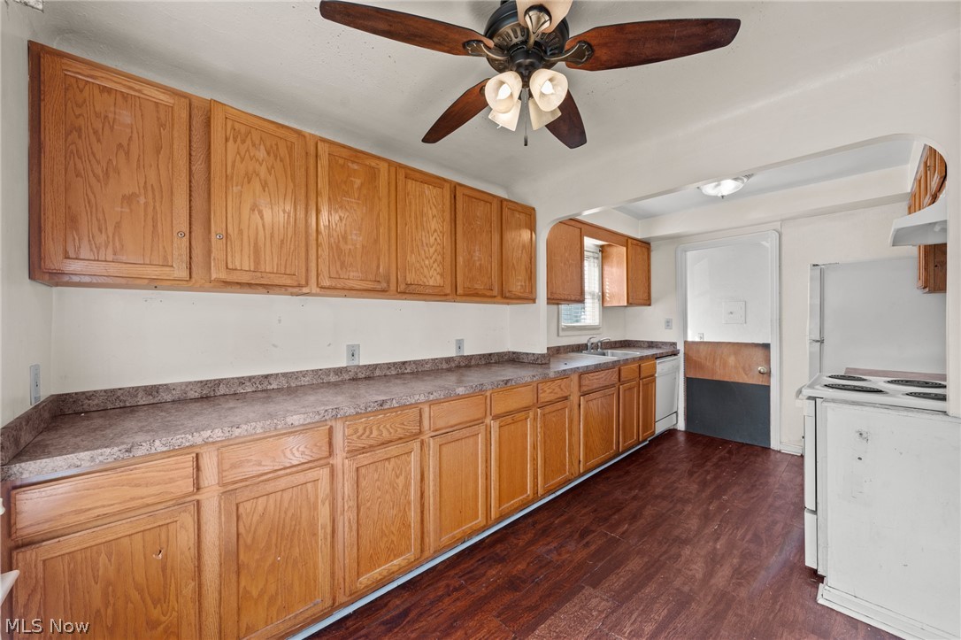 6006 Snow Road Parma OH 44129
