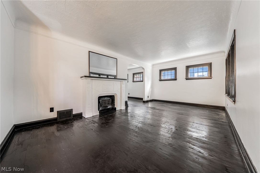 3995 E 154th Street Cleveland OH 44128
