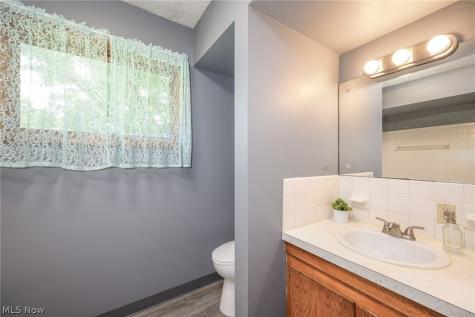 1739 Congress Lake Road Mogadore OH 44260