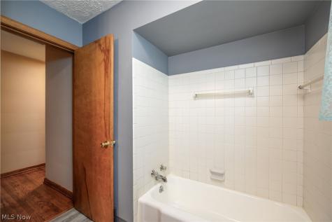 1739 Congress Lake Road Mogadore OH 44260