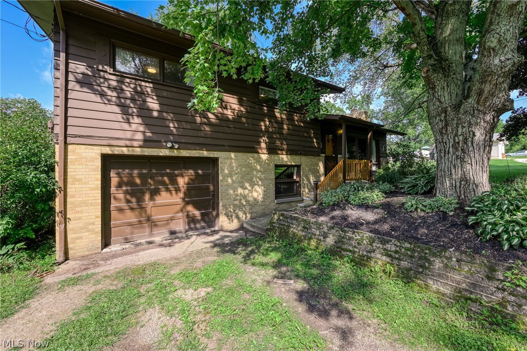 1739 Congress Lake Road Mogadore OH 44260