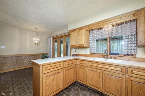 1739 Congress Lake Road Mogadore OH 44260