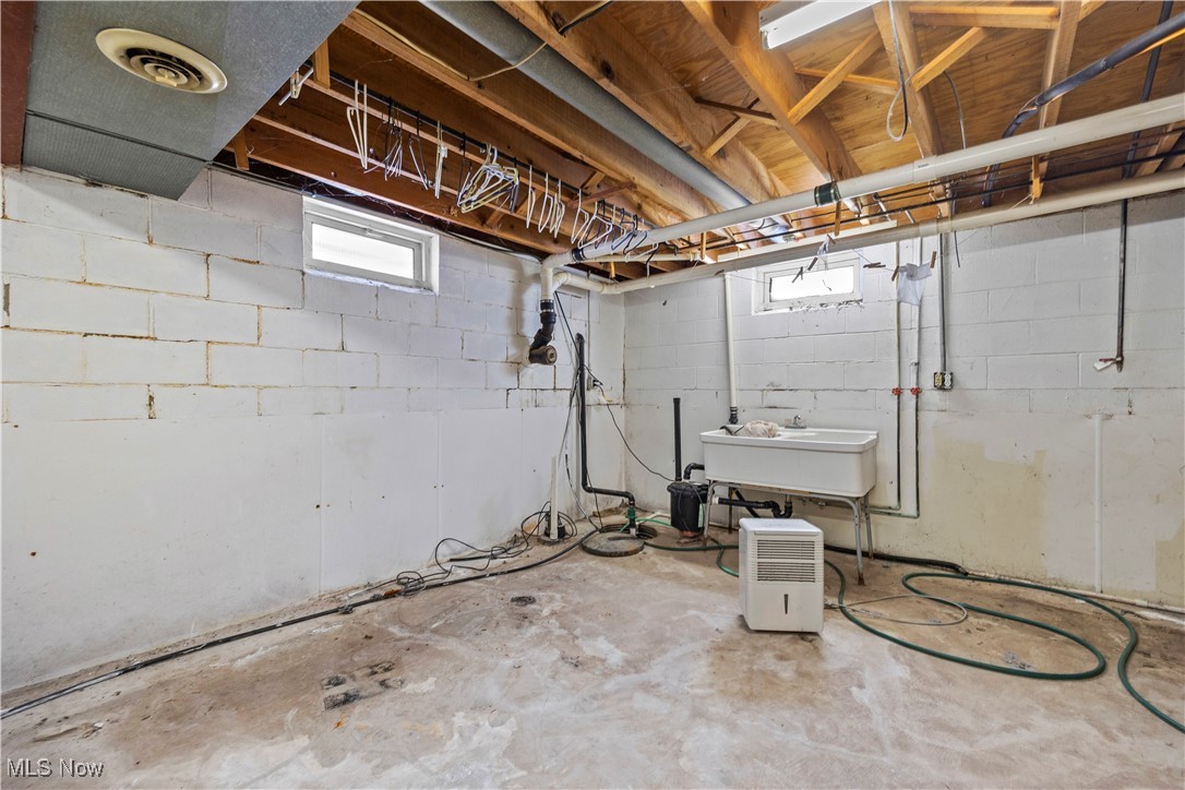 14015 W Lake Road Vermilion OH 44089