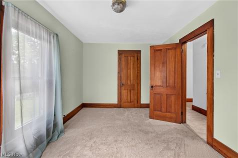 267 King Street Ravenna OH 44266