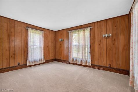 267 King Street Ravenna OH 44266