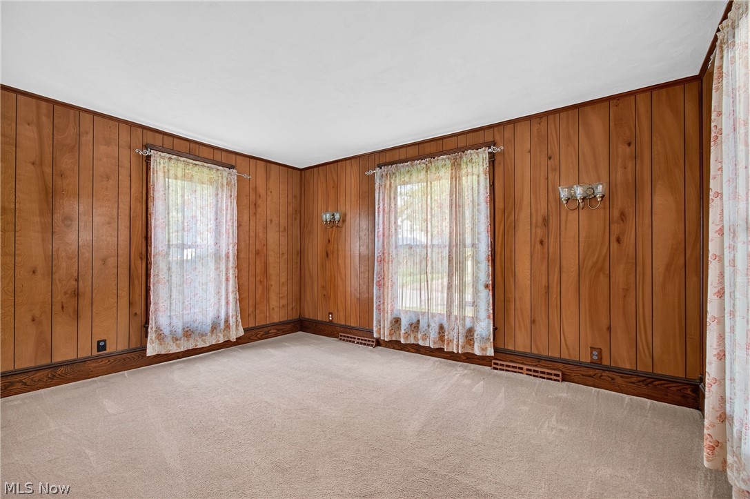 267 King Street Ravenna OH 44266