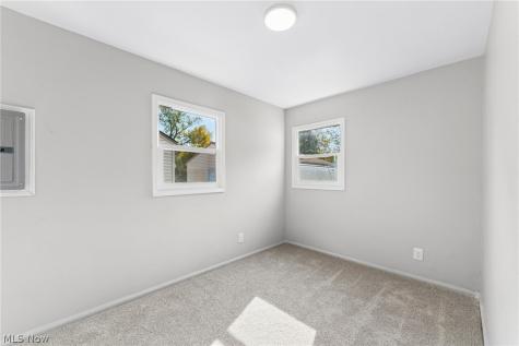 855 E Florida Avenue Youngstown OH 44502