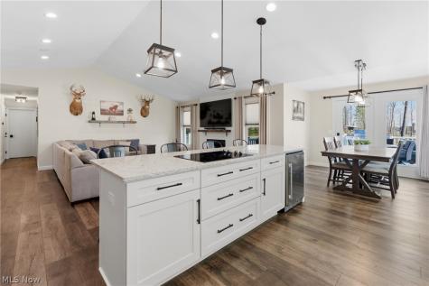 8863 Lynnpark Street NE Alliance OH 44601