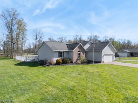 8863 Lynnpark Street NE Alliance OH 44601