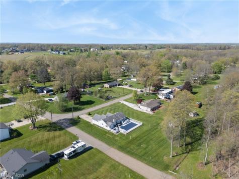 8863 Lynnpark Street NE Alliance OH 44601
