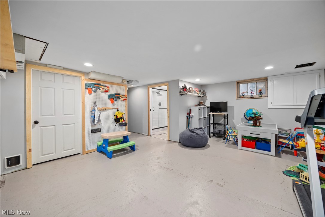 41825 Adelbert Street Elyria OH 44035