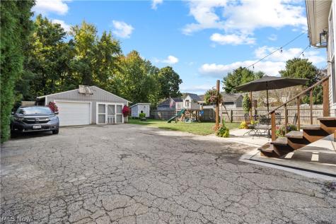 41825 Adelbert Street Elyria OH 44035