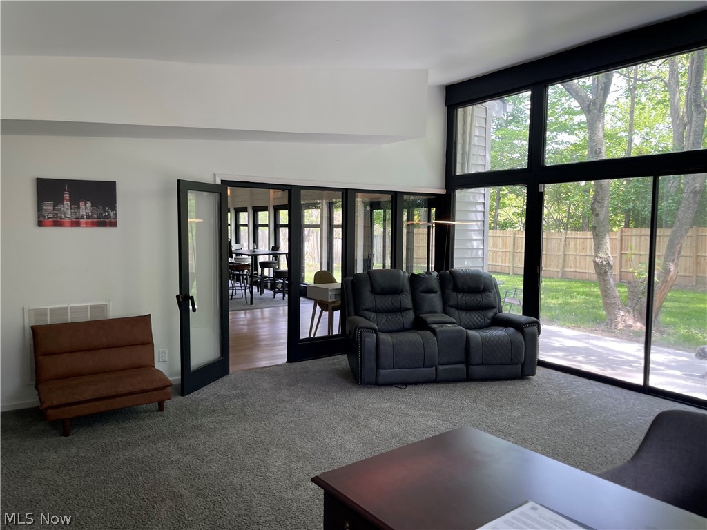 607 Castle Boulevard Akron OH 44313