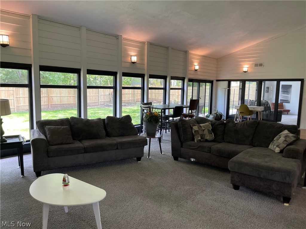 607 Castle Boulevard Akron OH 44313