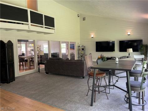 607 Castle Boulevard Akron OH 44313