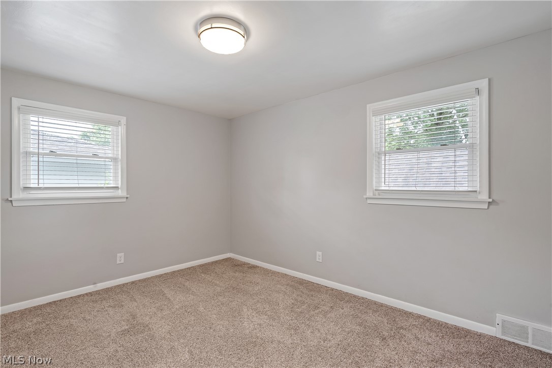 4257 Selkirk Avenue Austintown OH 44511