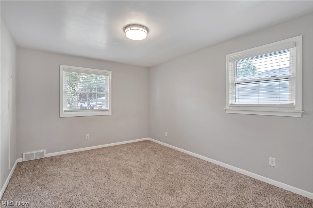 4257 Selkirk Avenue Austintown OH 44511