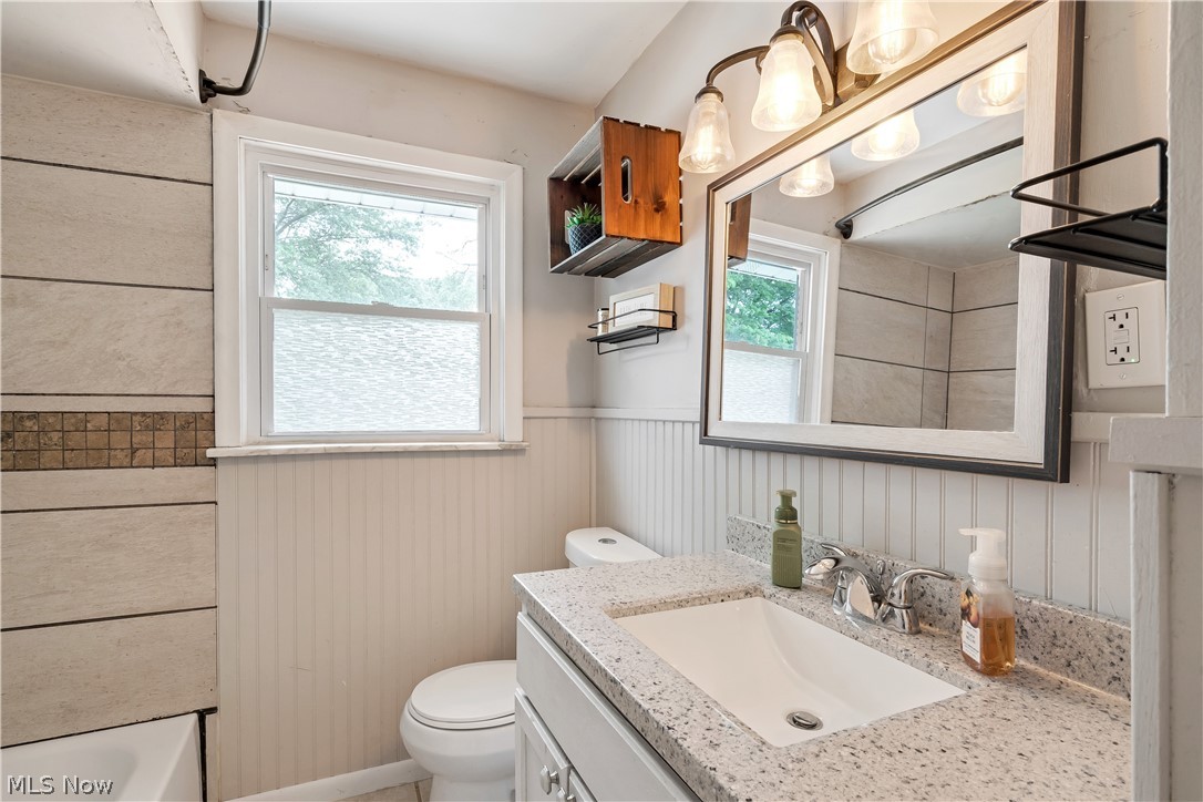 4257 Selkirk Avenue Austintown OH 44511