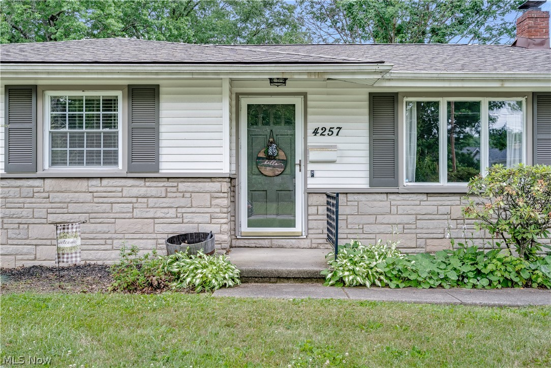 4257 Selkirk Avenue Austintown OH 44511