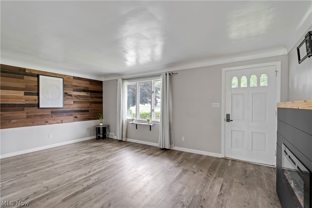 4257 Selkirk Avenue Austintown OH 44511