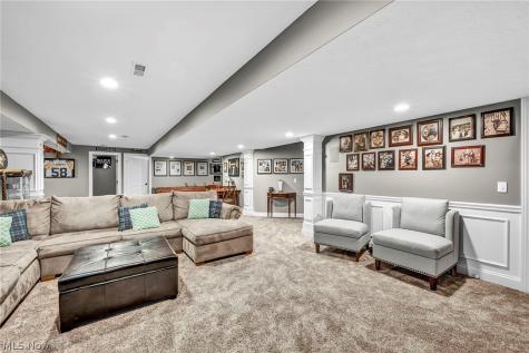 20374 Tramore Lane Strongsville OH 44149