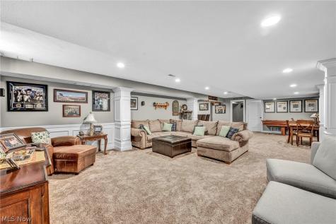 20374 Tramore Lane Strongsville OH 44149