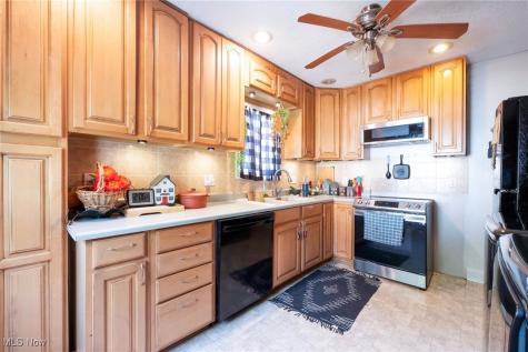 28 Terrace Drive Youngstown OH 44512