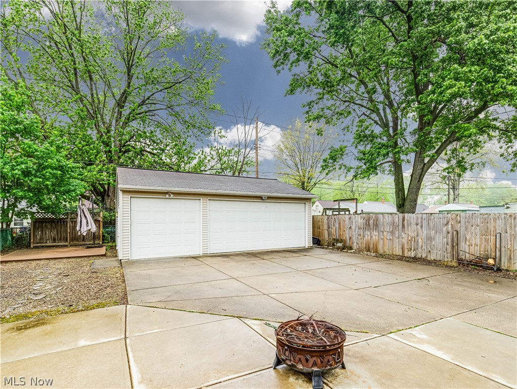 6932 Greenleaf Avenue Parma Heights OH 44130