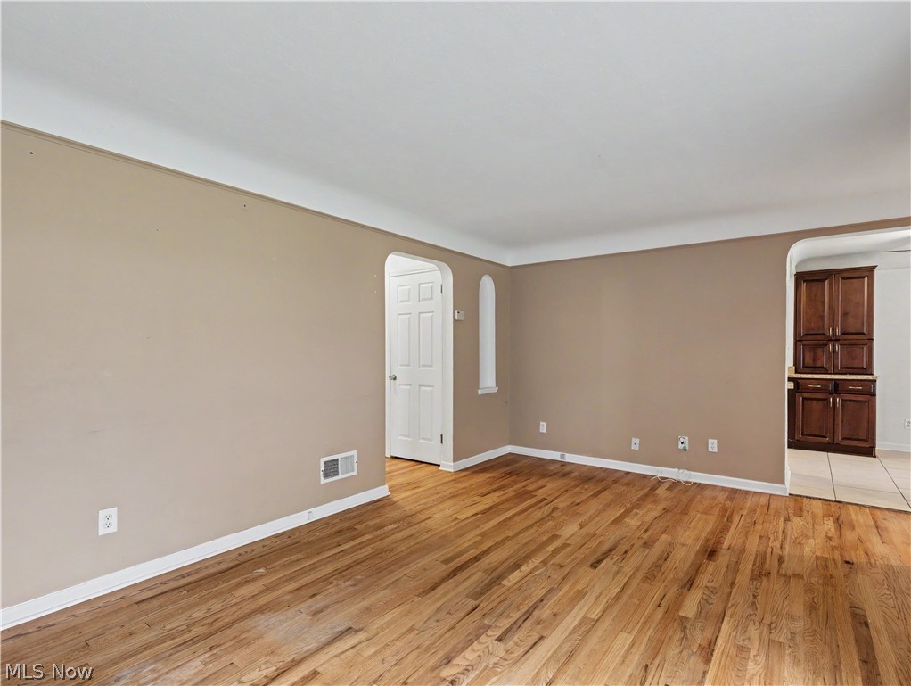 6932 Greenleaf Avenue Parma Heights OH 44130