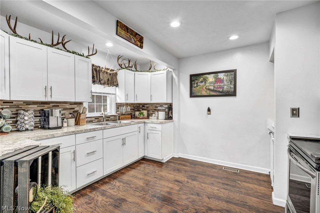 1412 Redbush Road Akron OH 44320