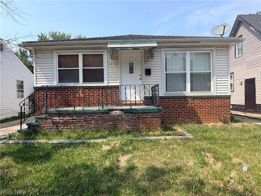 12716 Kadel Avenue Cleveland OH 44135